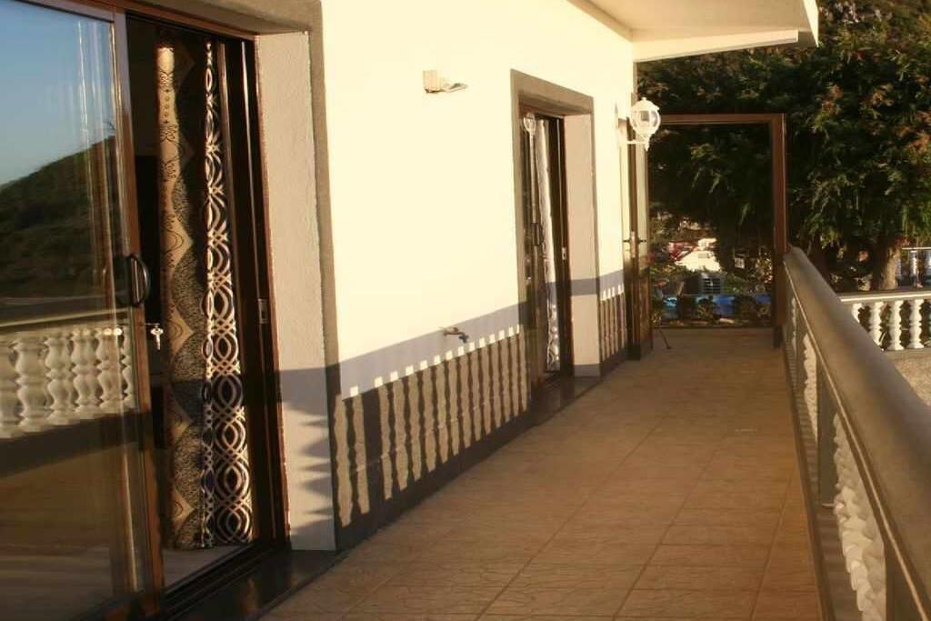 Arcos Grands Suites With Enormous And Private Pool. Arco da Calheta  Exteriör bild